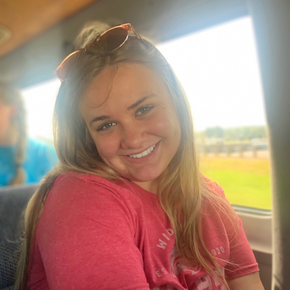 Meet your Posher, Emily